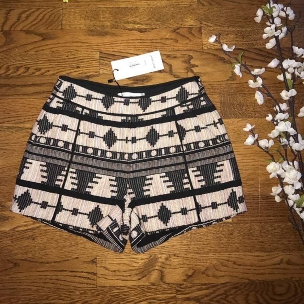 Aztec Print side zip summer shorts size small